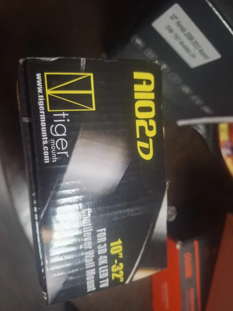 Tiger Mounts A102D Cantilever Wall Mount 10"-32" image indicator(2)