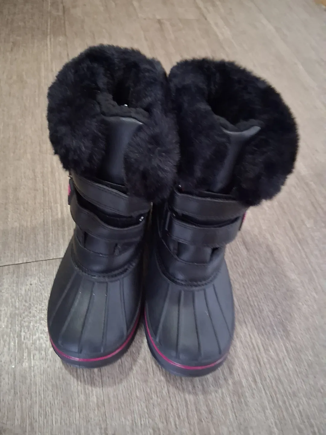 Brand New Winter Boots - Size 13 image indicator(2)