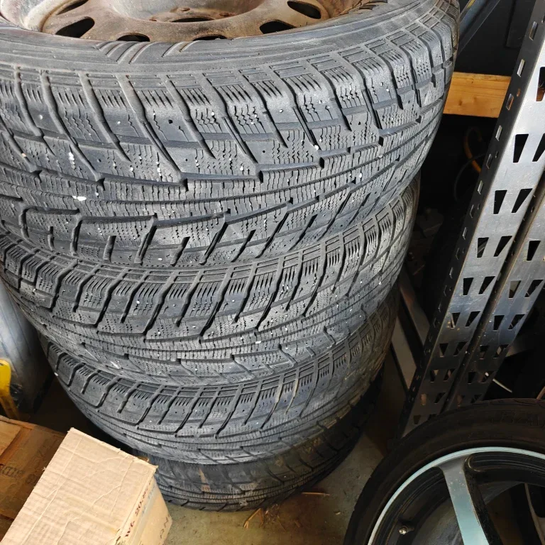 SUV snow tires image indicator(3)