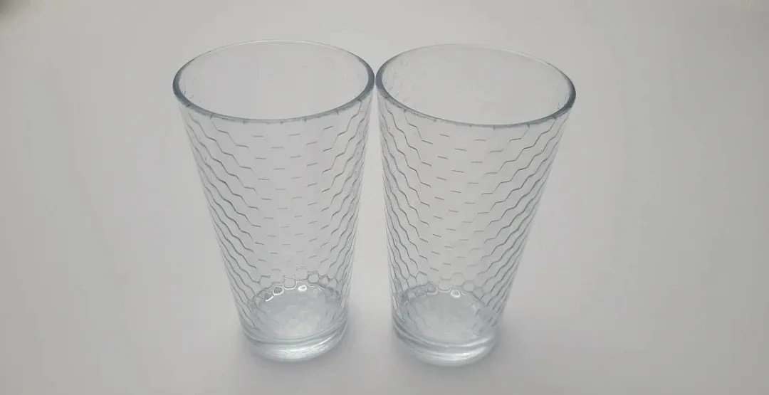 Set of 2 Clear Textured Glasses