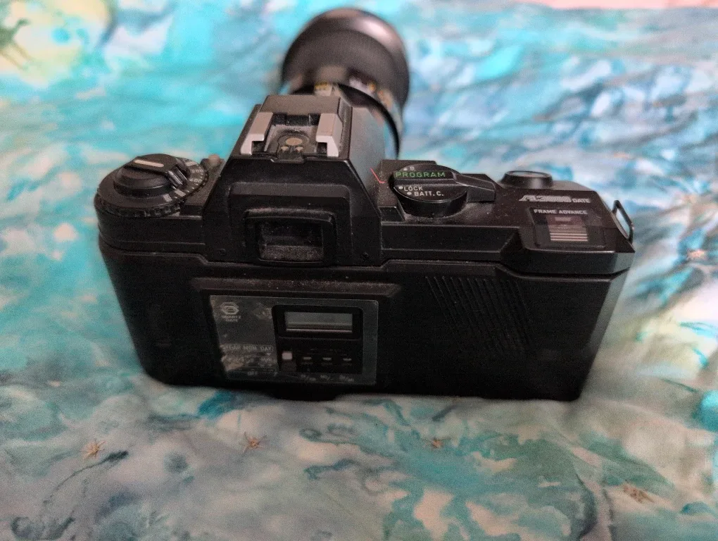 1970's Pentax A3000 Date Camera with Zoom Lens image indicator(4)