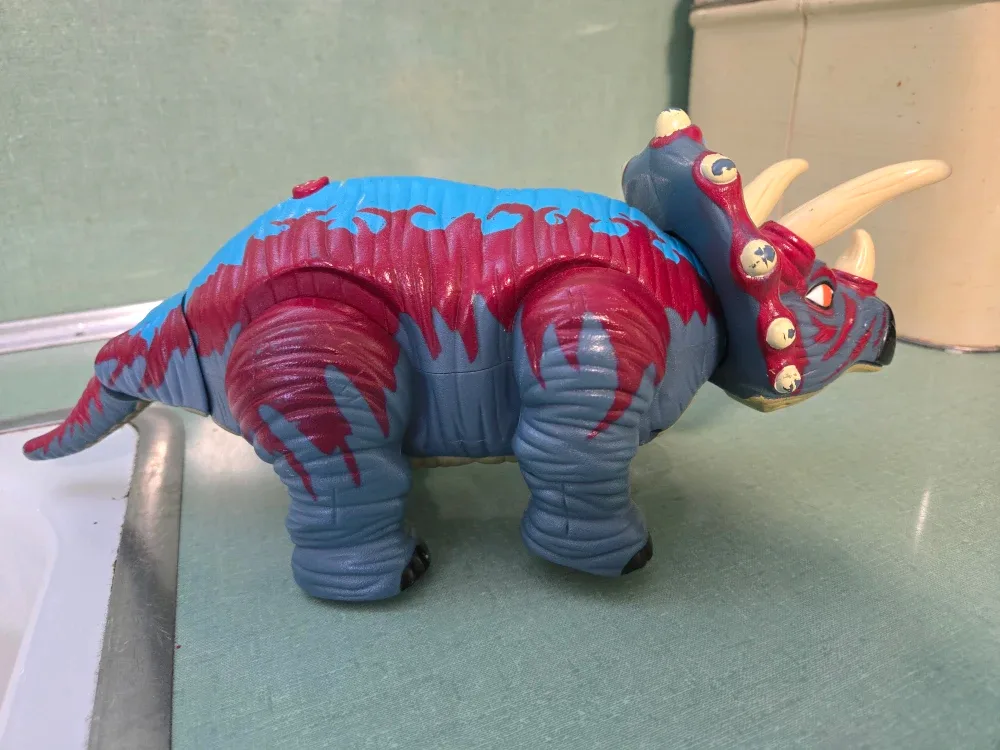 Movable Triceratops Dinosaur image indicator(4)