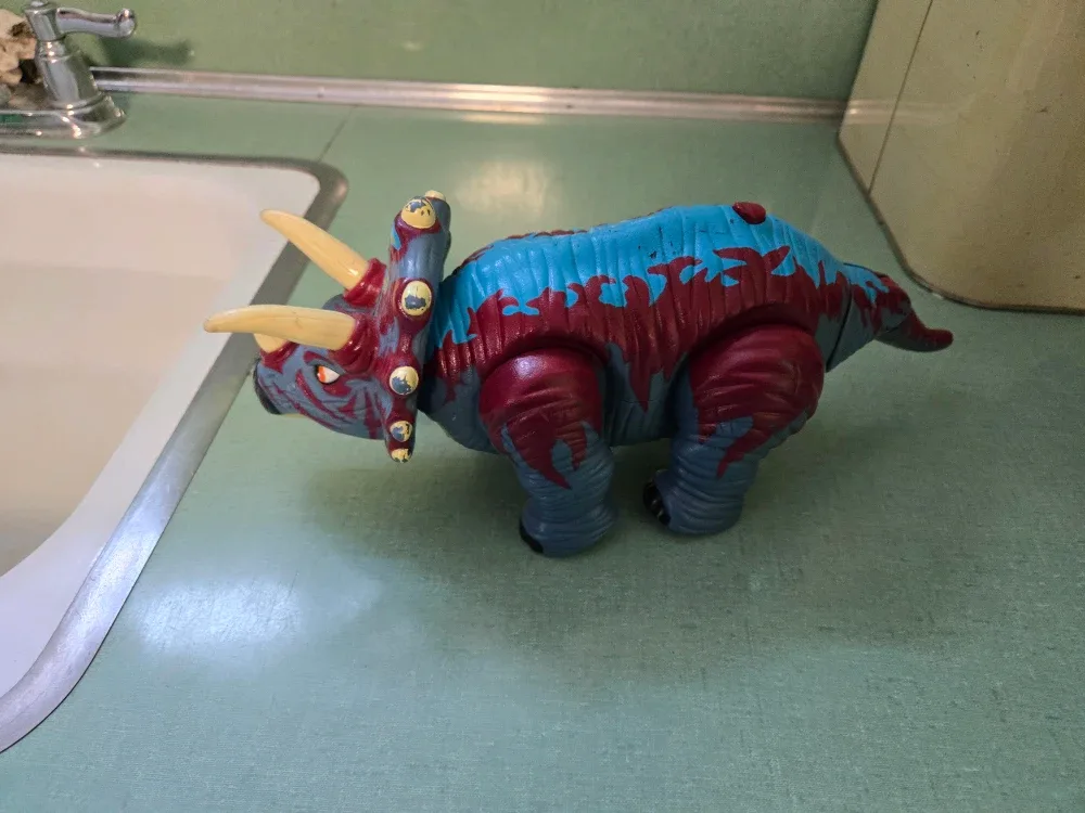 Movable Triceratops Dinosaur image indicator(7)