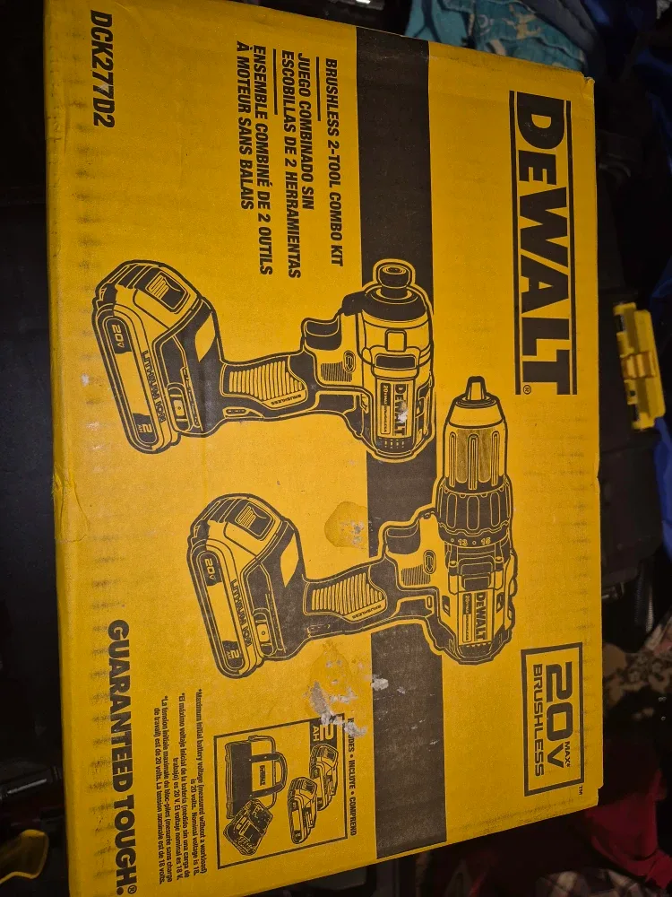 Dewalt 20v brushless 2-tool combo kit