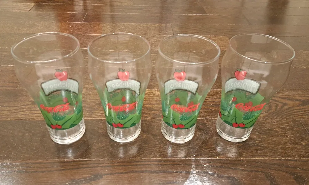 🍎 Applebee’s x Coca Cola 🔴 Glasses x4 🥛 bRAnd nEW image indicator(4)