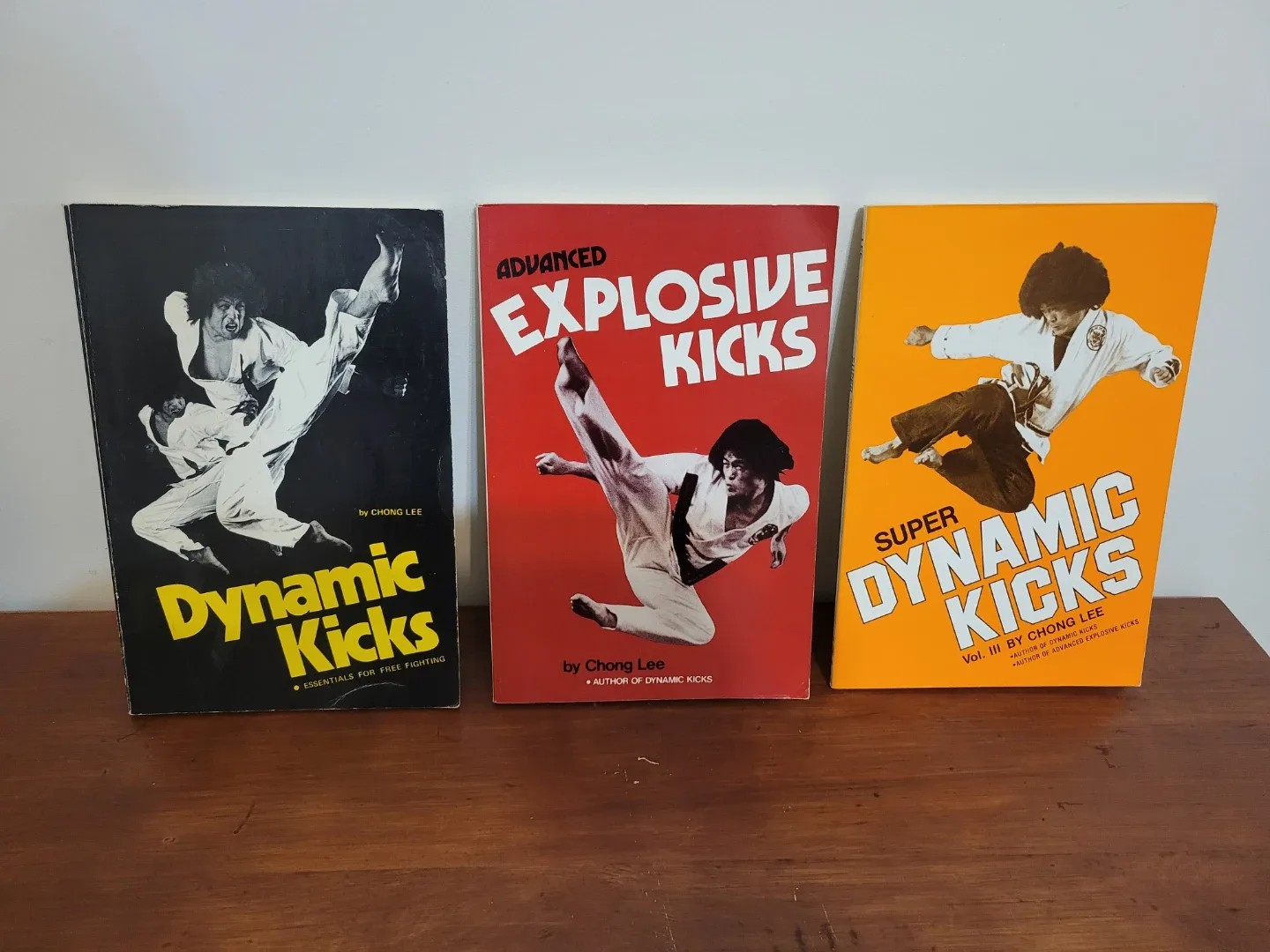 Dynamic Kicks Book Set by Chong Lee image indicator(5)