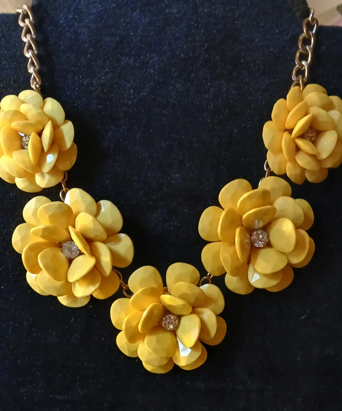 Mid-Century Inspired Yellow Floral Necklace