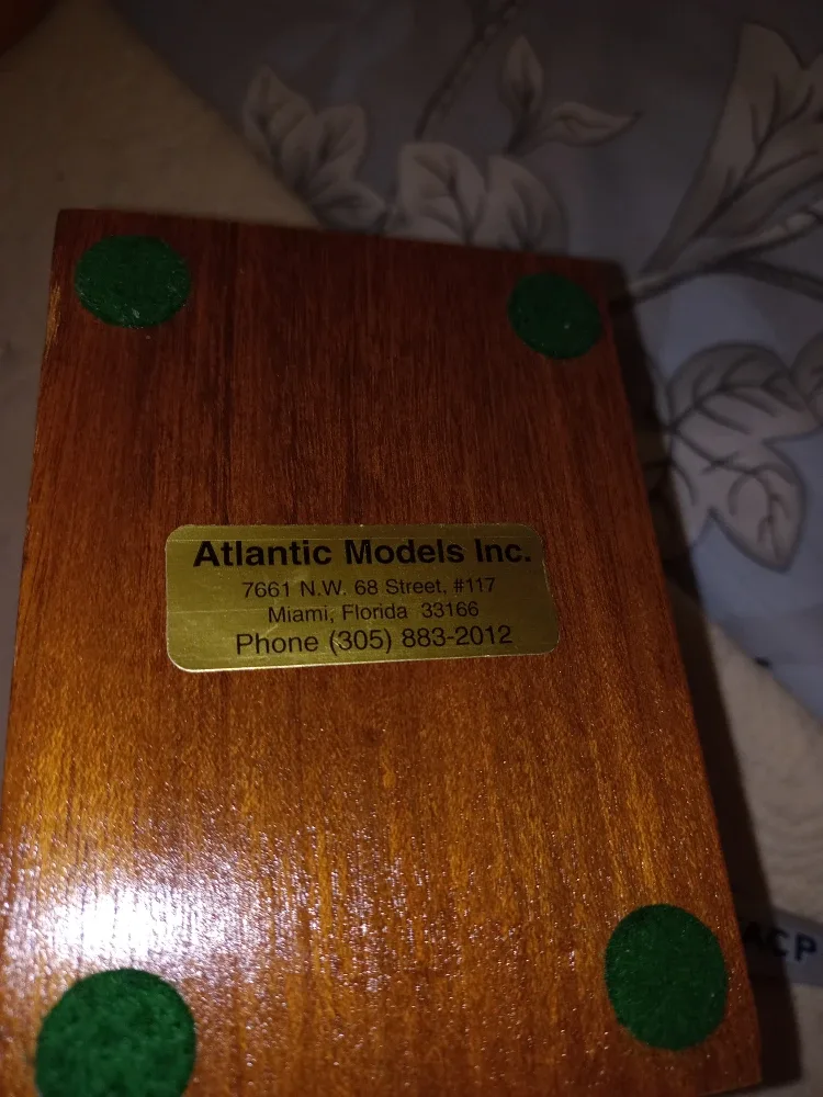 Canadian Air C- FACP Plastic Model Plane image indicator(7)