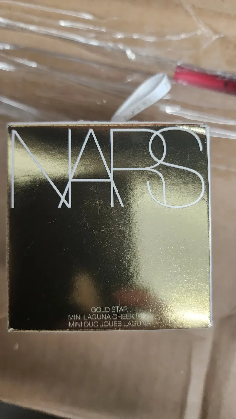 NARS Laguna Bronzing Powder & Anastasia Glow Kit image indicator(6)