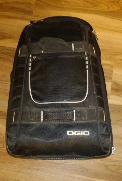 Ogio Black Wheeled Carryon Bag