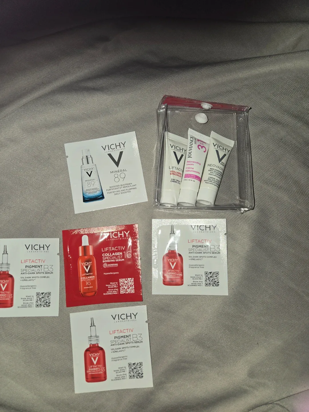 Vichy Skincare  Travel Set image indicator(3)