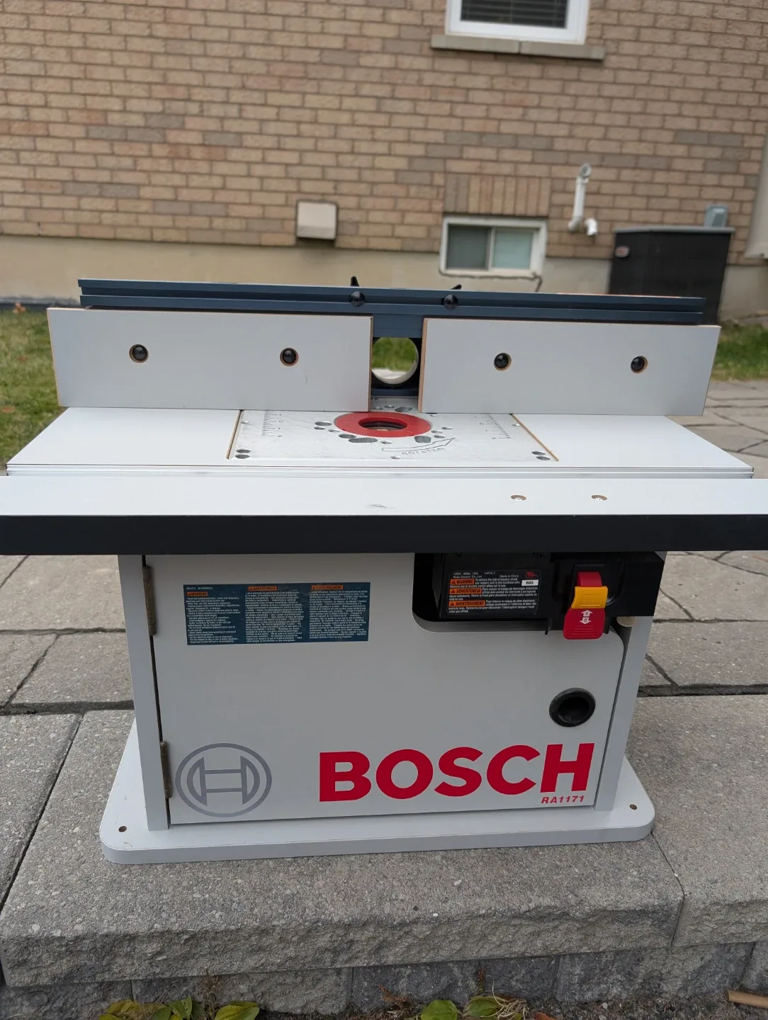 Bosch 12 Amp Corded Electronic Router image indicator(2)