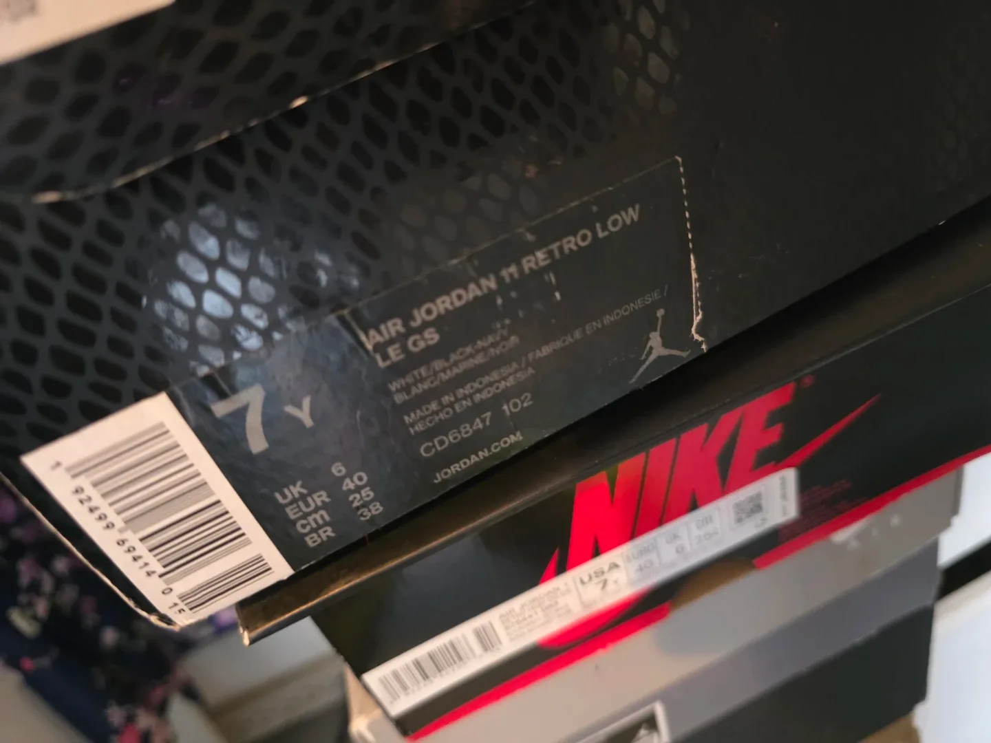 Air Jordan 11 Retro Low LE GS - Size 7Y