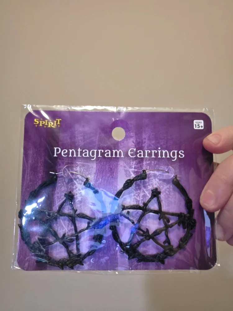 New Spirit Halloween Pentagram Earrings