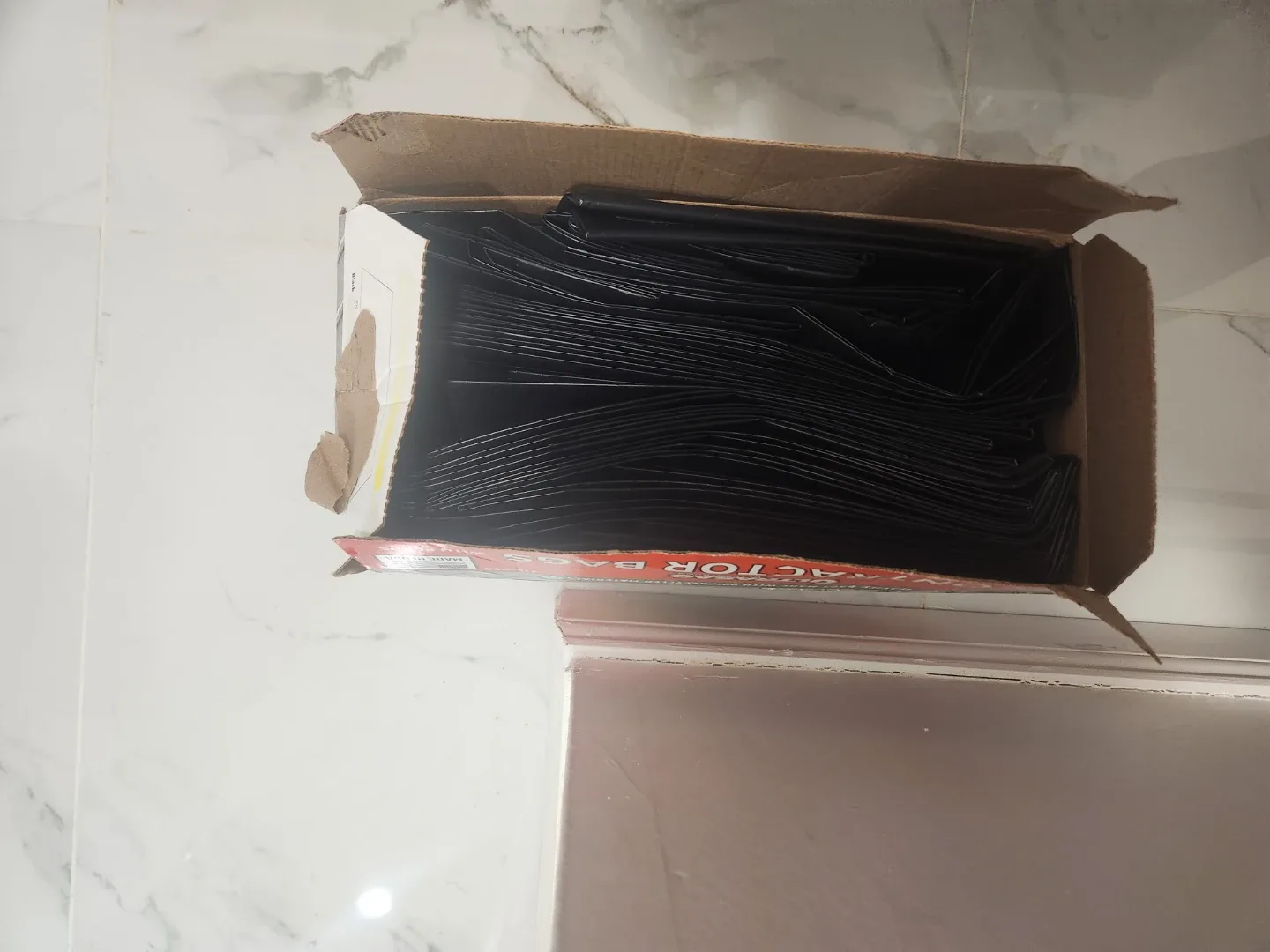 HDX Garbage Can w/ Lid, and UltraSac Contractor Bags (50 Bags) image indicator(4)