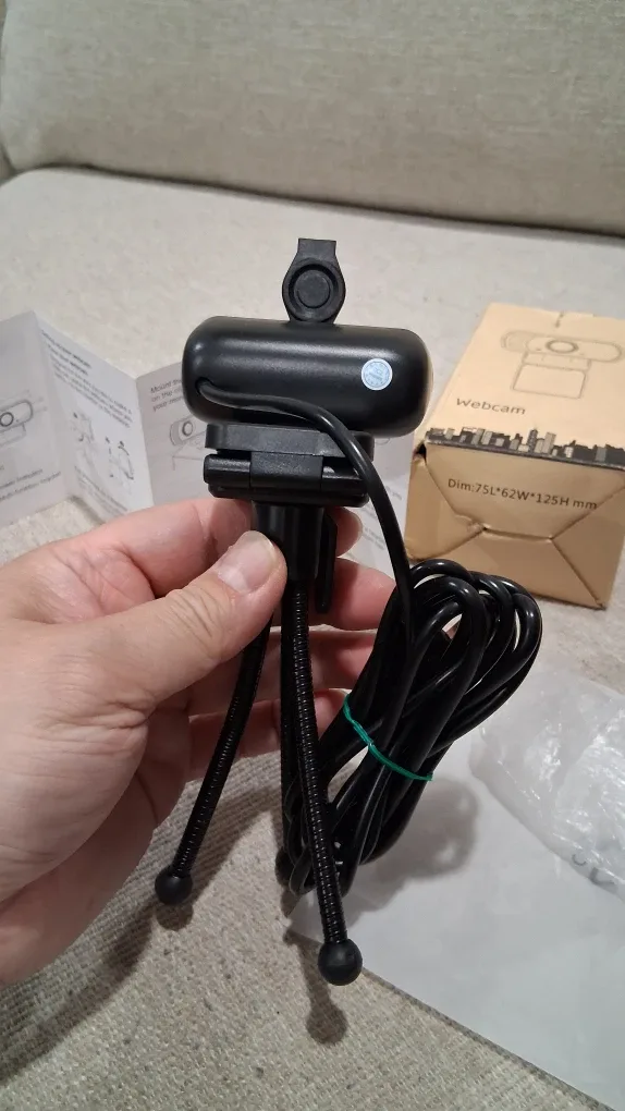 Webcam w noise reduction Mic, 1080p, Tripod image indicator(6)