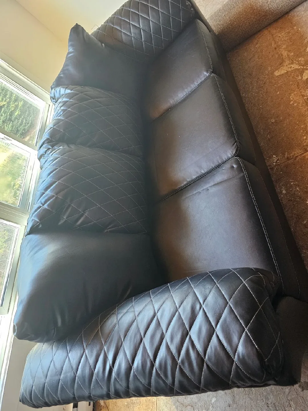 Black Leather Sofa ( Ashley ) image indicator(2)