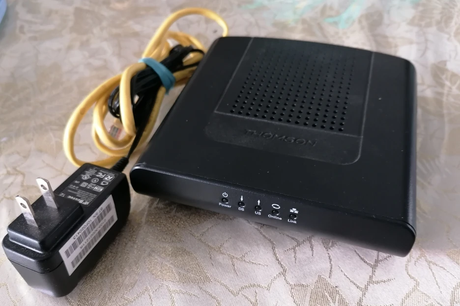 Thomson DCM476 Cable Modem