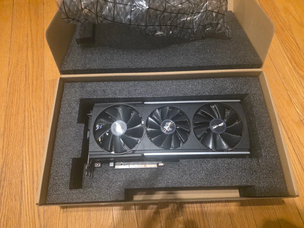 New Sapphire Nitro+ AMD Radeon RX 5700 XT 8GB image indicator(4)