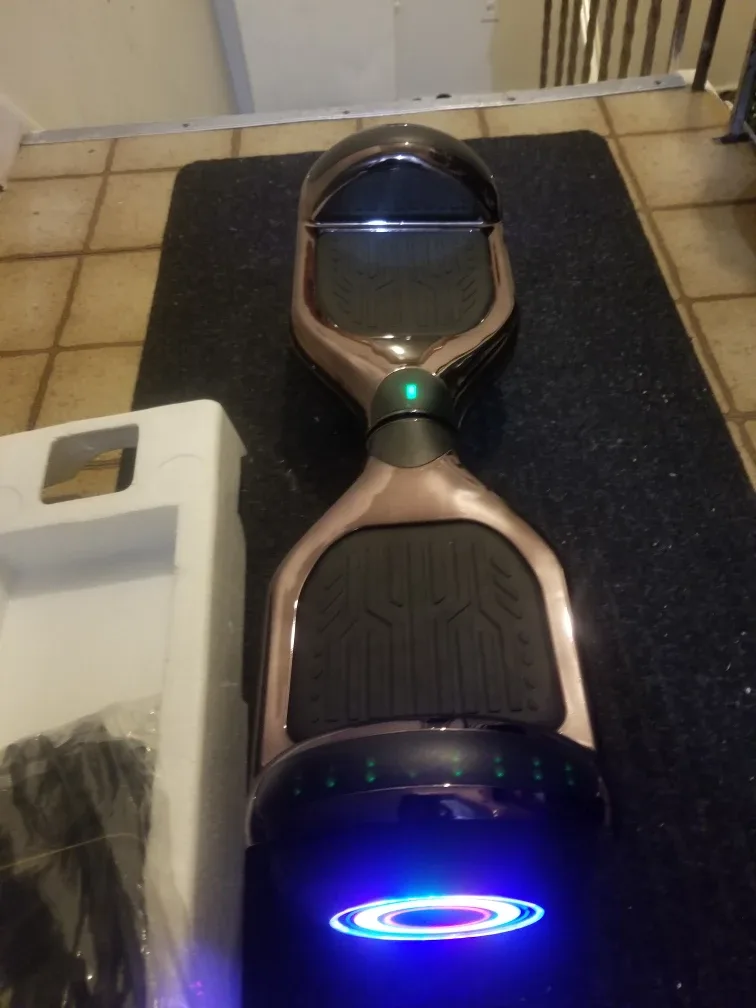 Hoverboard with LED Lights image indicator(2)