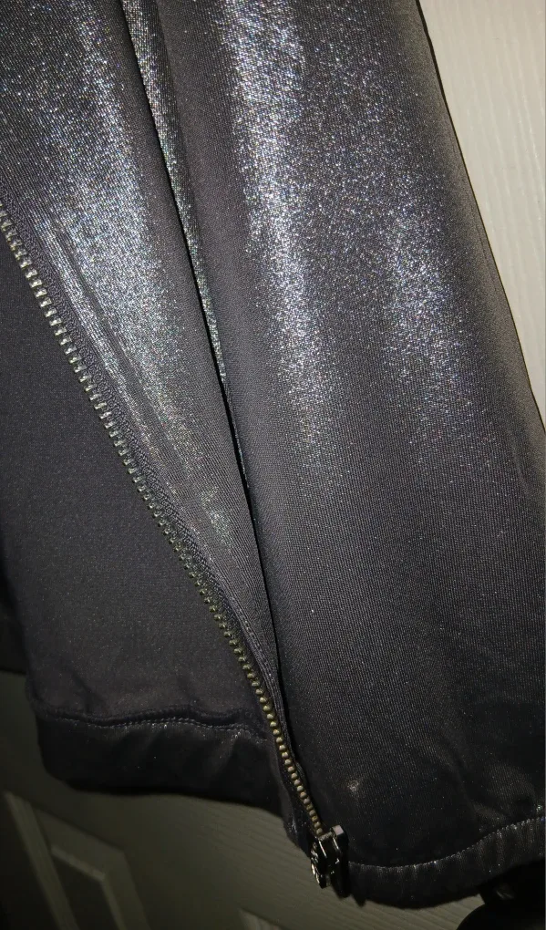 H&M Coachella Hoodie - Size Small image indicator(8)