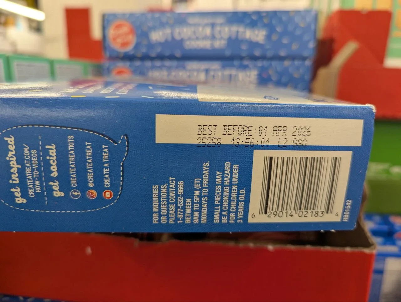 Christmas Gift Brand New Hot Cocoa Cottage Cookie Kit image indicator(3)