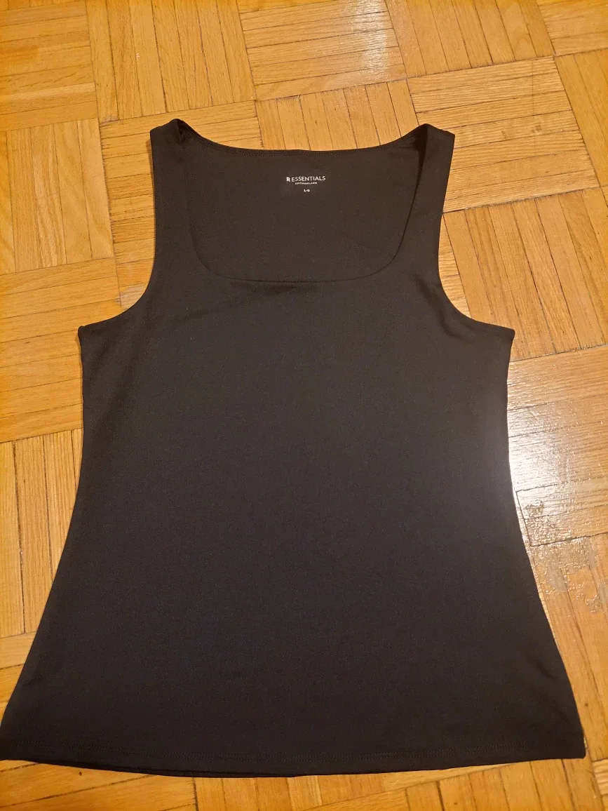 3 Sleeveless tank top spaghetti strap
