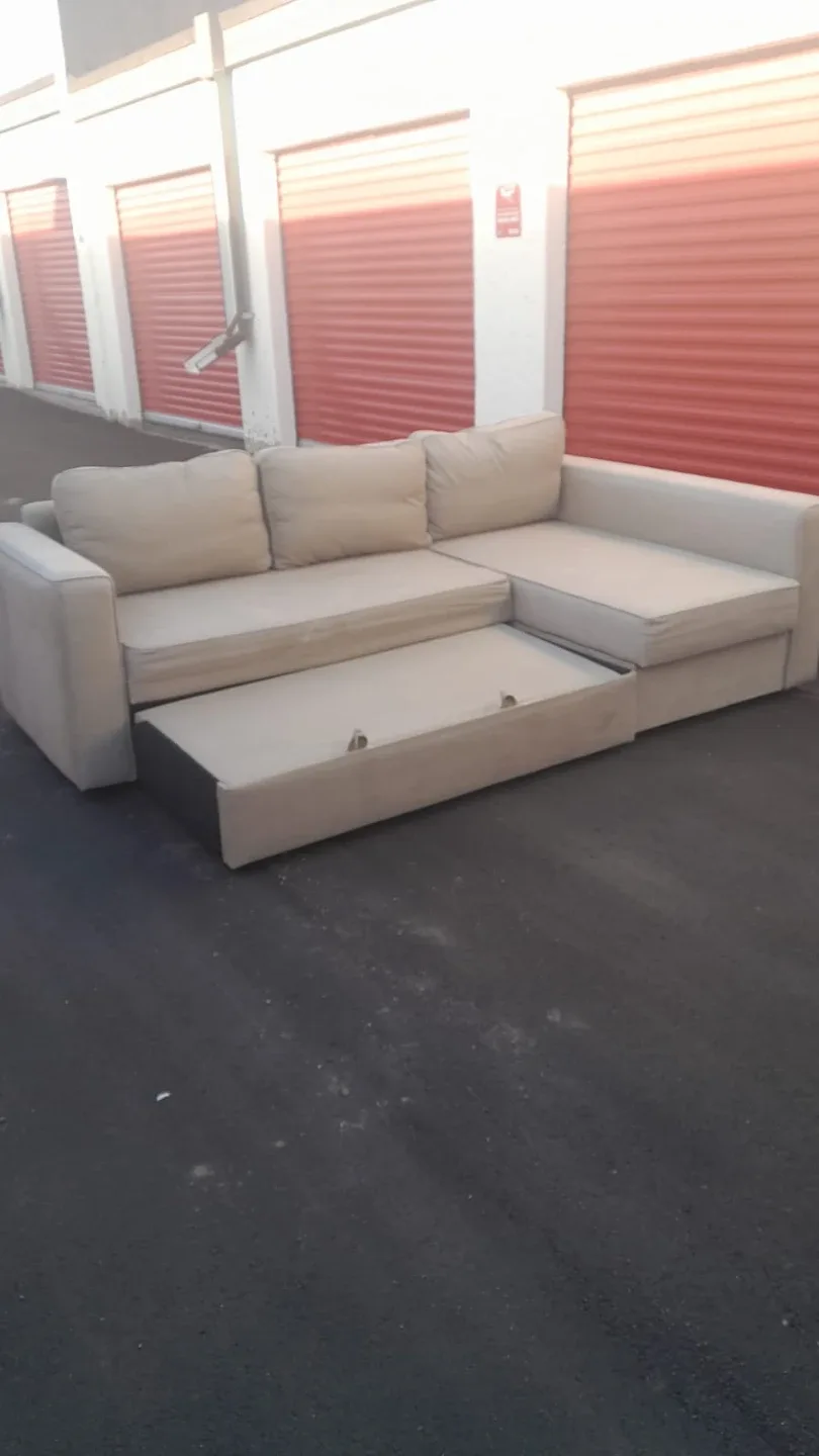 Beige Sectional Sofa with Pull-Out Bed image indicator(4)