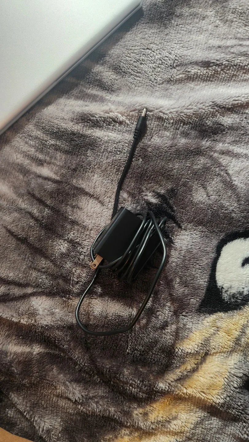 Silver Intel Laptop image indicator(5)