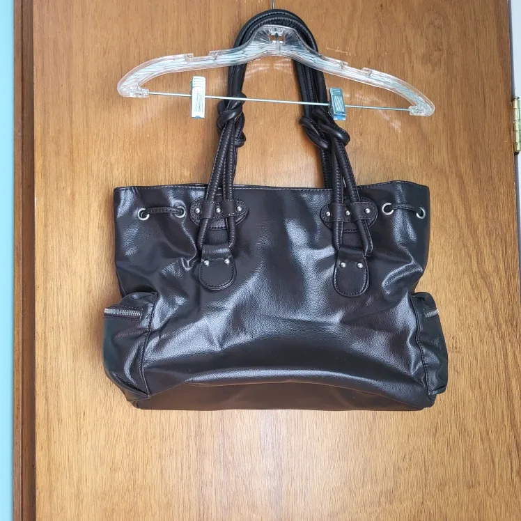 Chanel Coco Brown Leather Tote Bag image indicator(2)