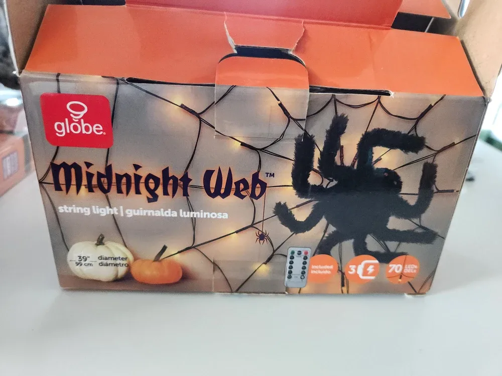 Globe Midnight Web String Lights - Halloween Decor image indicator(4)