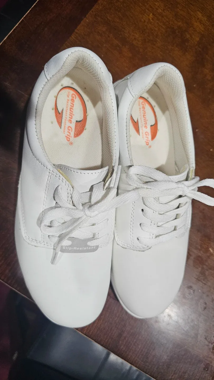 Genuine Grip White Slip-Resistant Shoes image indicator(3)