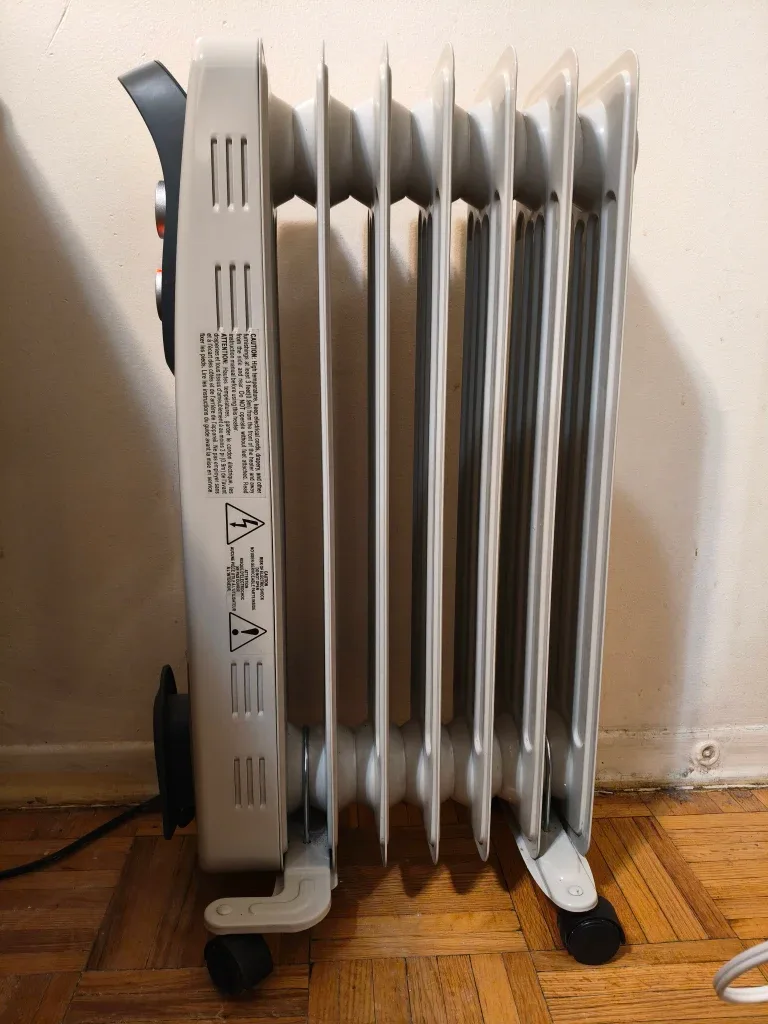 NOMA 6-fin Oil Filled Radiator Heater