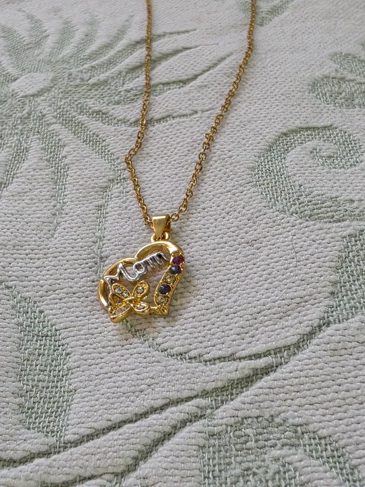 Gold-tone 'Mom' Heart Pendant Necklace and Ring
