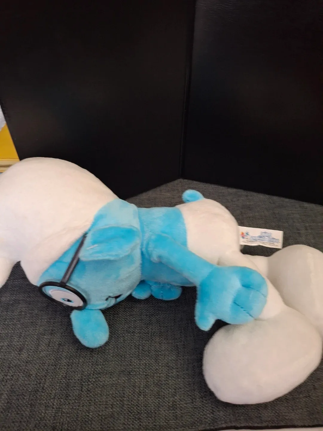 Smurf Plush Toy with Glasses image indicator(3)