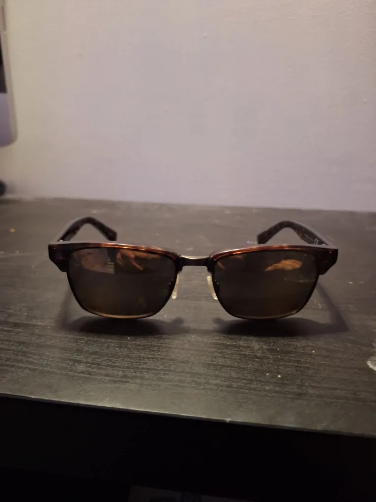 Maui Jim Sunglasses image indicator(2)