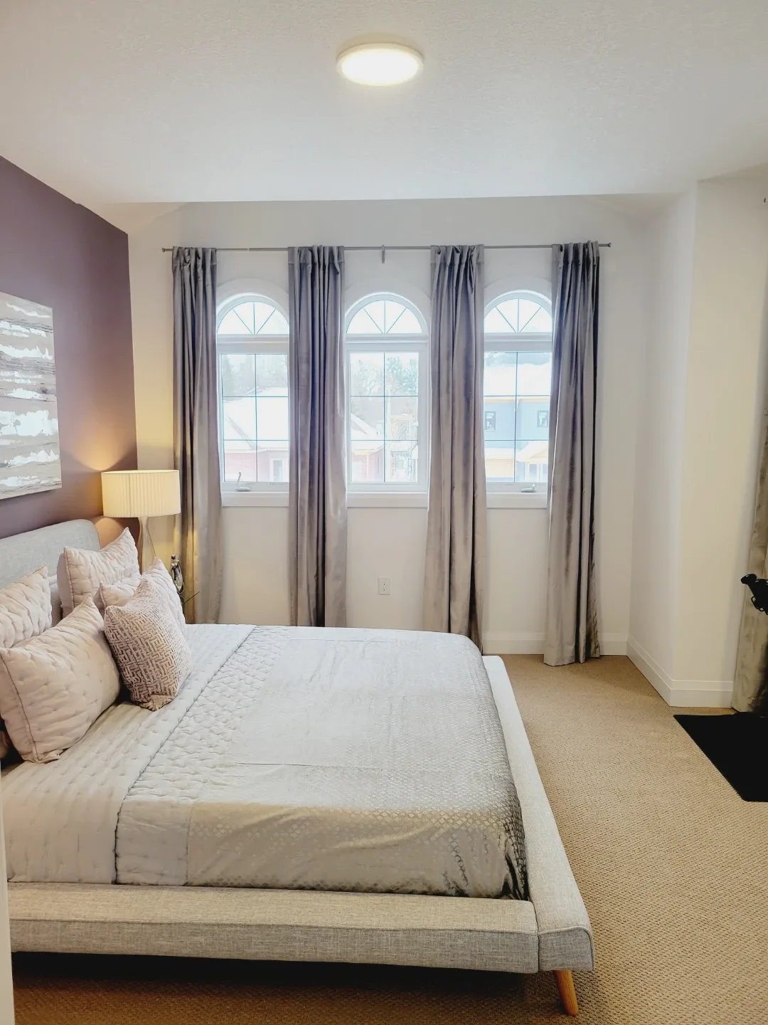 King Upholstered Platform Bed Frame - Linen Grey image indicator(3)