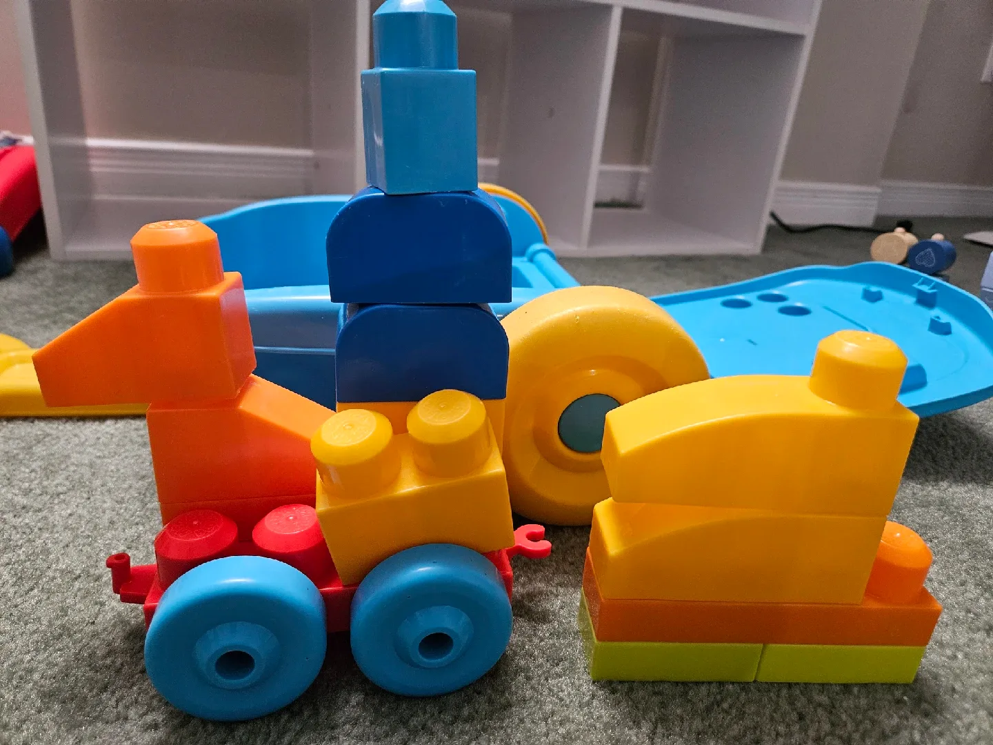 Wooden Stacking Train & Blocks image indicator(4)