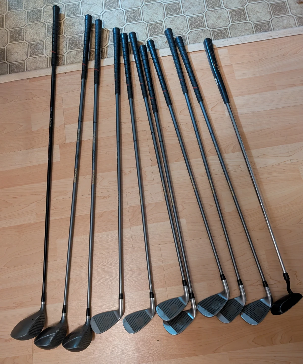 Set of Golf club-Wilson Pro Staff Graphite - Midsize + golf bag