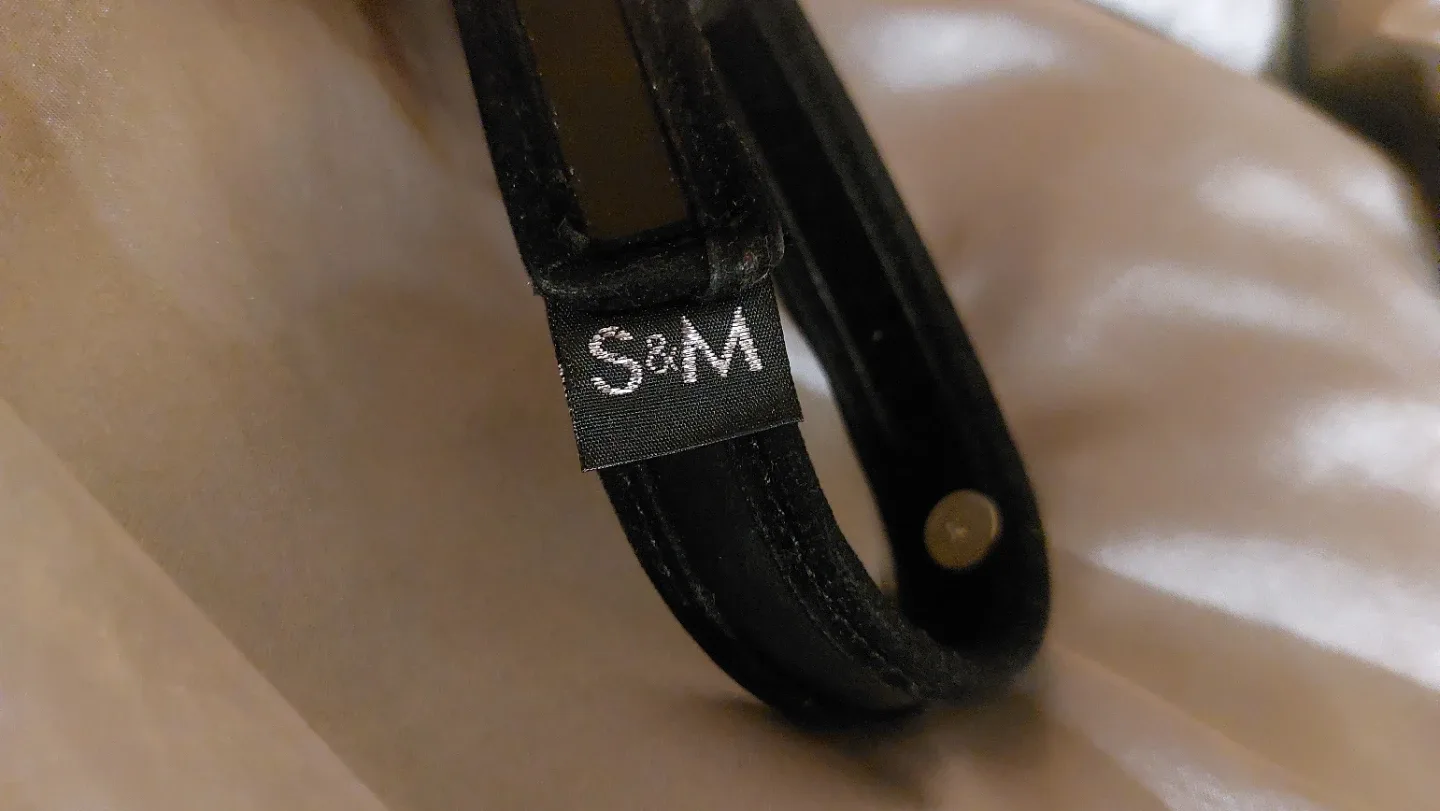 S&M Black Choker image indicator(3)
