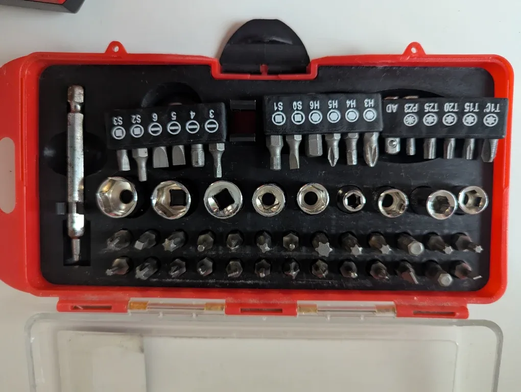 🔧 Milwaukee M18 Drill Kit  + Battery + Charger ! 🚀 image indicator(4)