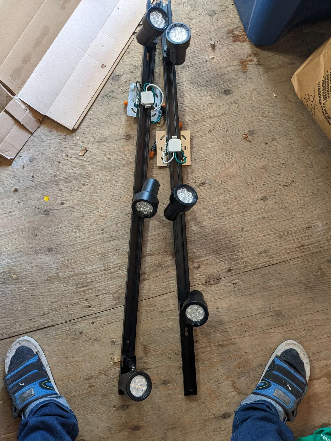 Track Lighting Fixture, Black image indicator(2)