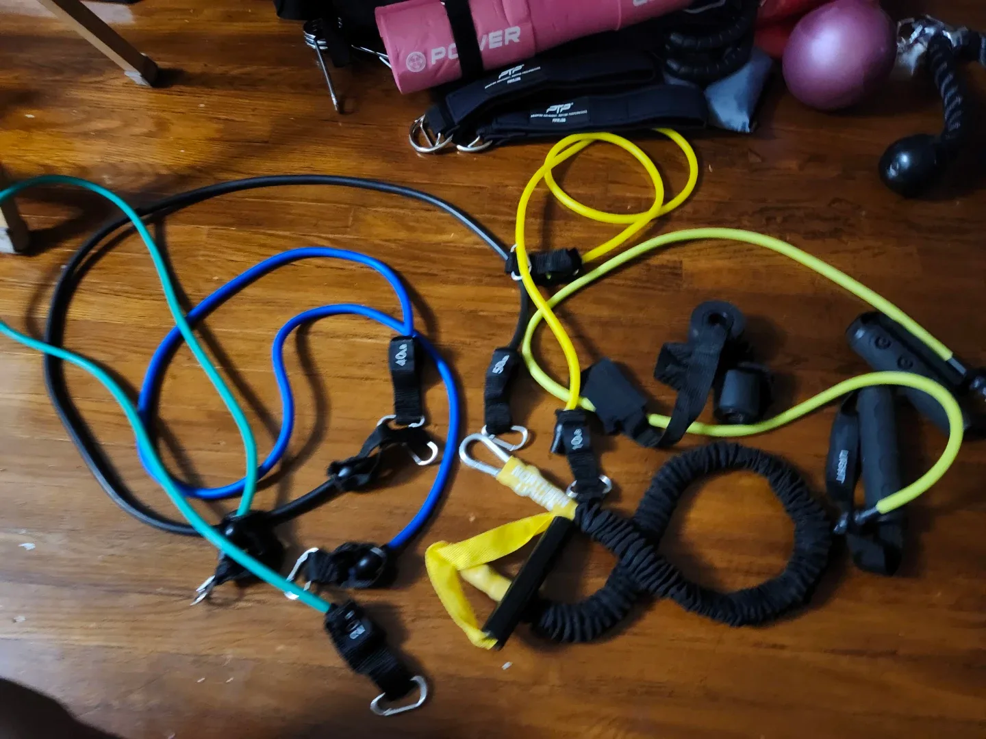 Resistance Bands Set -Excellent Condition thumbnail