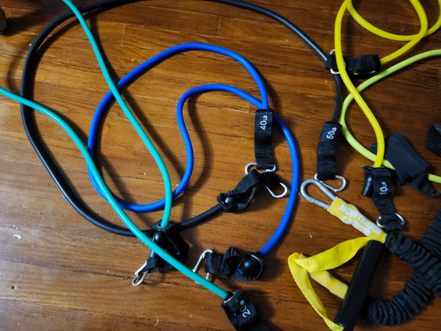 Resistance Bands Set -Excellent Condition image indicator(2)