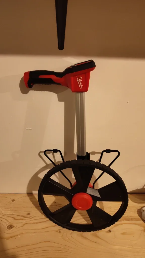 Milwaukee 48-22-5112 Measuring Wheel image indicator(5)