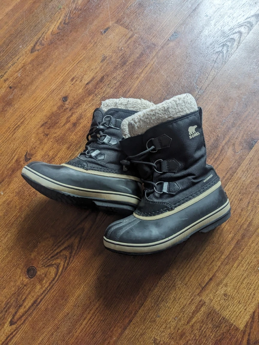 Sorel Winter Boots - Size 2 - photo 5