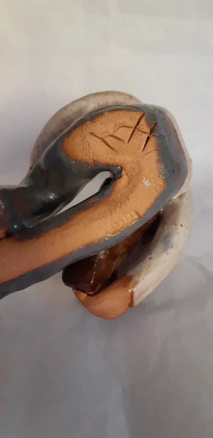 2 Unique Figurines image indicator(4)