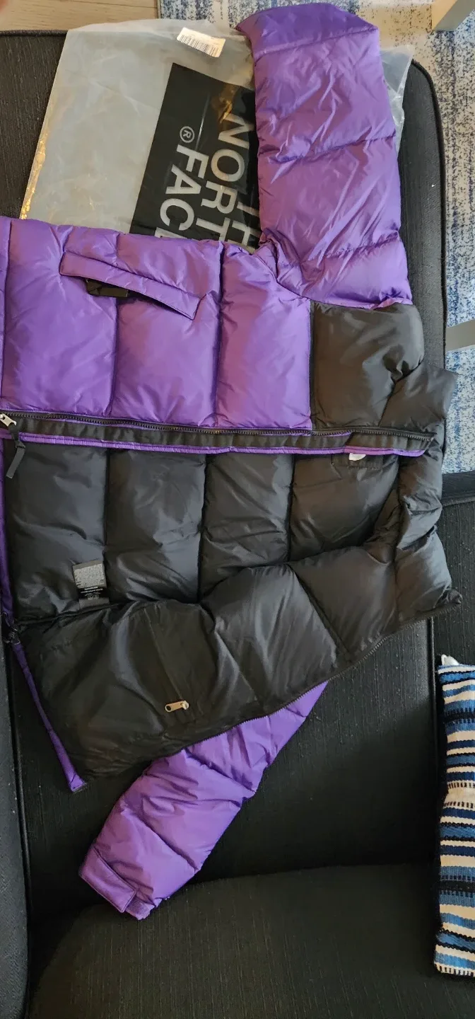 The North Face Puffer Jacket Purple/Black image indicator(4)