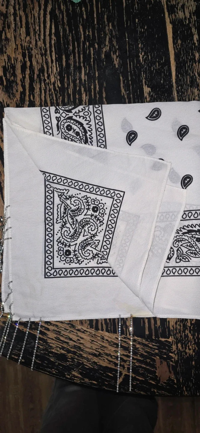 Black Bandana with White Paisley Design image indicator(3)