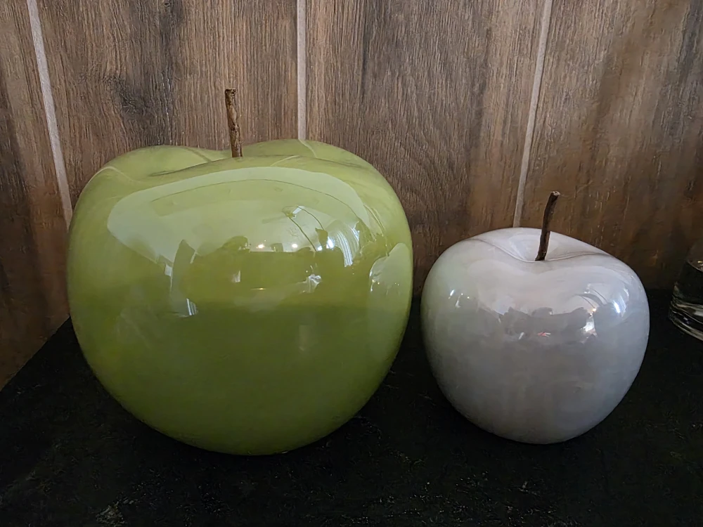 Decorative Apple Figurines - Green & White